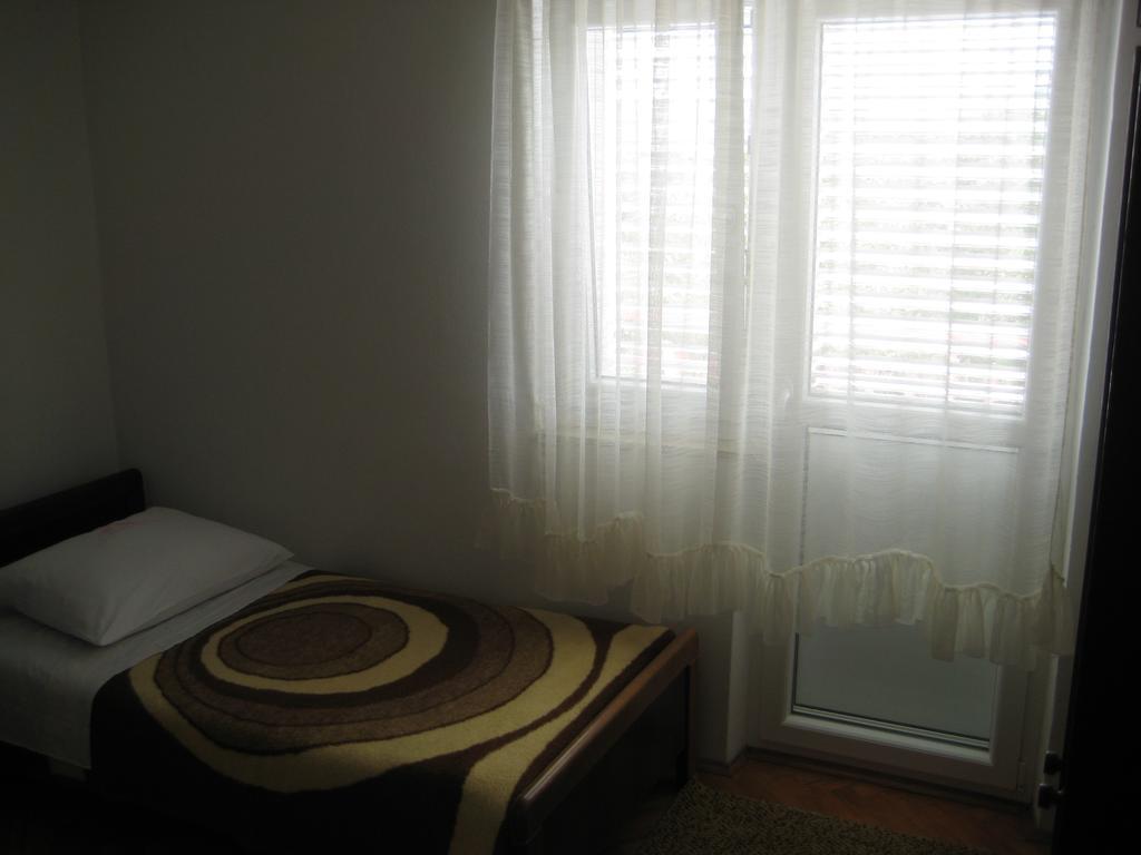 Apartment Bise Rogoznica  Exteriör bild